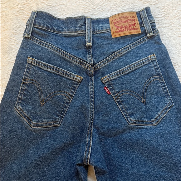 LEVIS - Picture 4 of 4